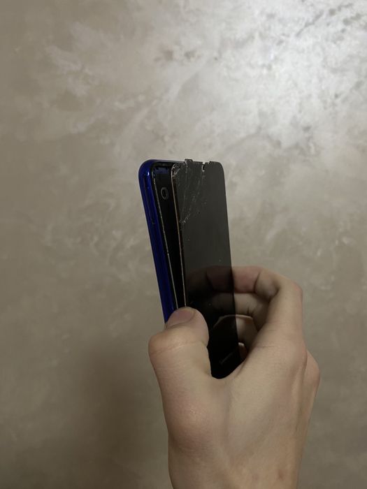 Xiaomi Redmi 8 На запчасти