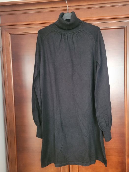 Czarna sweterkowa sukienka rozmiar M  (38).