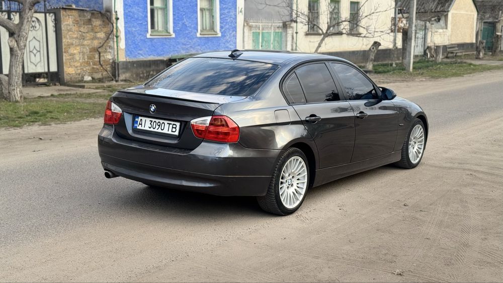 BMW 3 E90 2.0 бензин