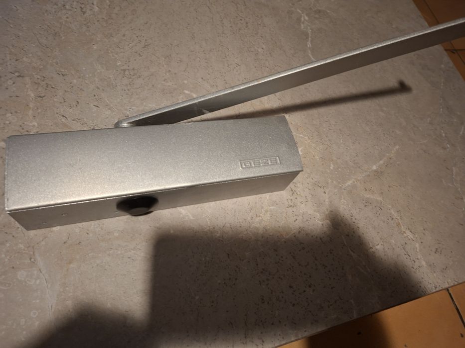 Samozamykacz Geze Ts 2000