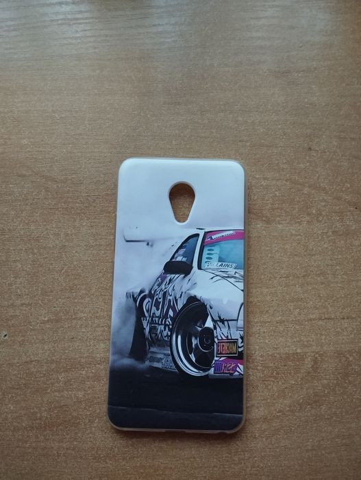 Продам чохол для телефона мейзі 5м