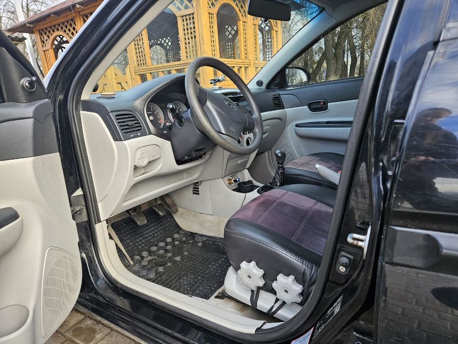 Продам машину,хюндай акцент 2009