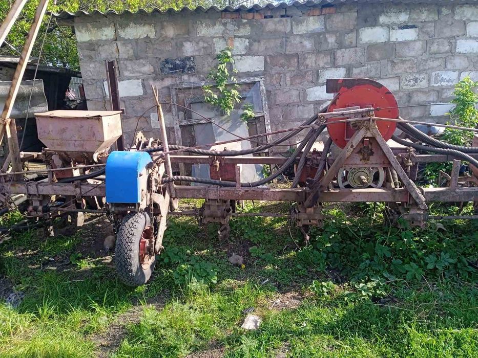 Продам сіялку СУПН 8