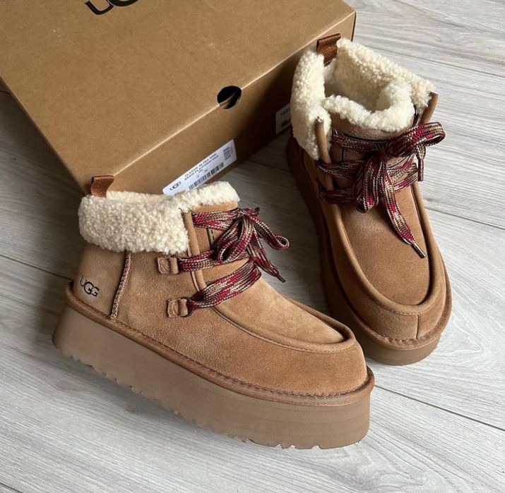 Original Australia UGG Funkarra Cabin Cuff Platform (NEW IN BOX)