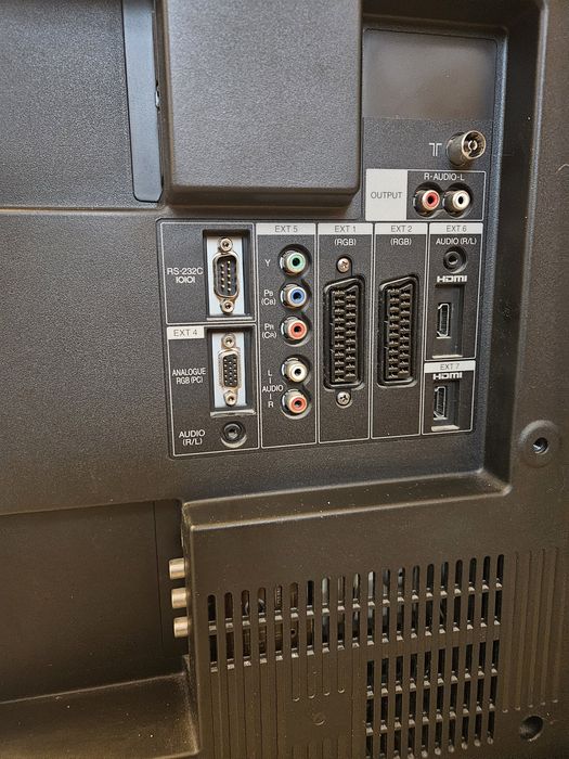 Sharp Aquos 32'' Stan bardzo dobry