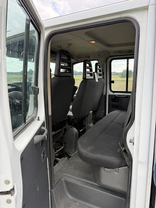 Iveco Daily V 3.0 diesel 146 KM | 2012 | podwójna kabina | 7 miejsc