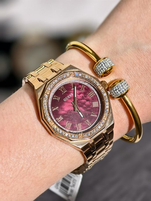 Жіночий годинник Guess
