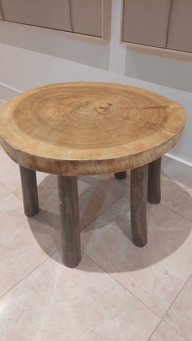 Mesa de apoio da AREA STORE - Teca Natural