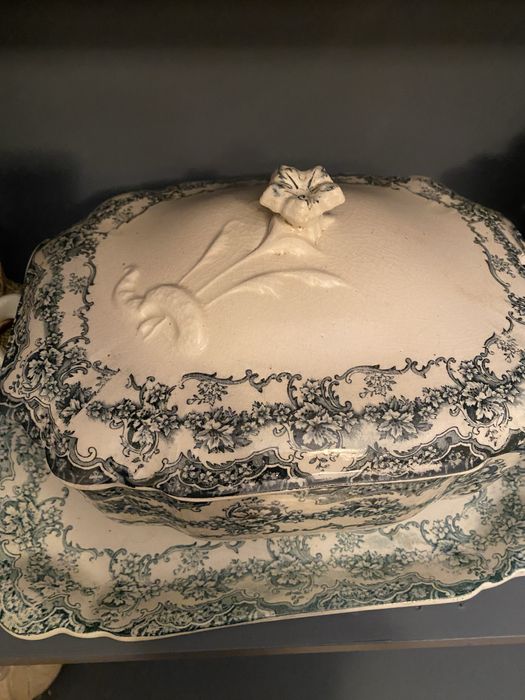 Grande  terrina e travessa Louça Sacavém