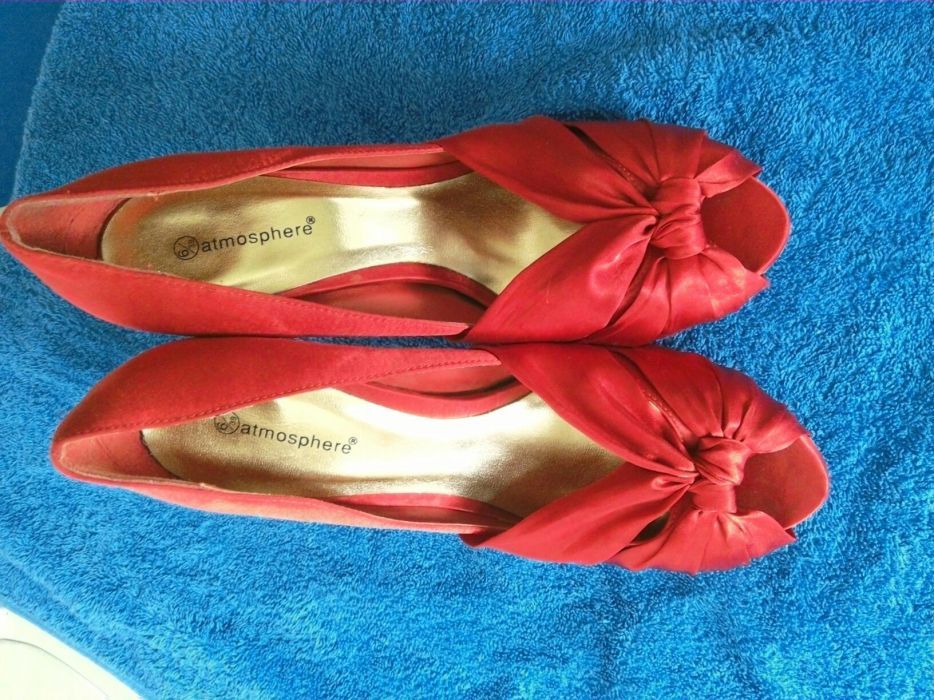 Satynowe buty 39