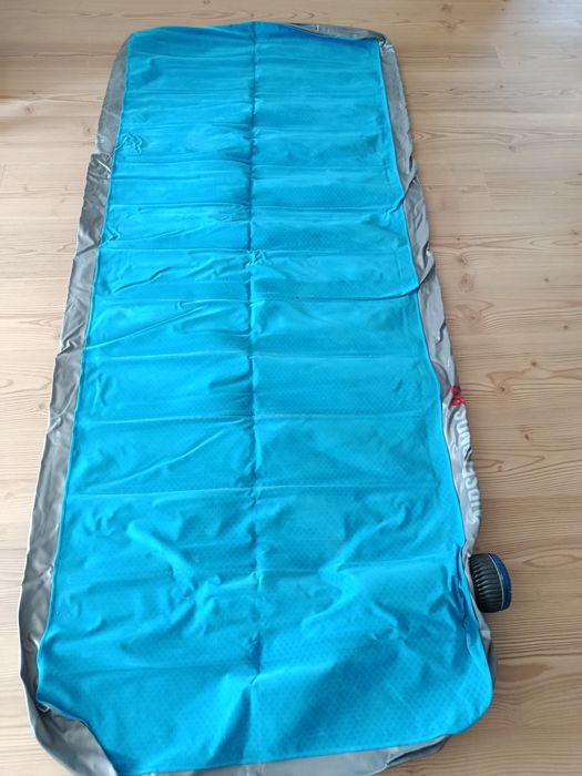 Colchão corpo e meio insuflável