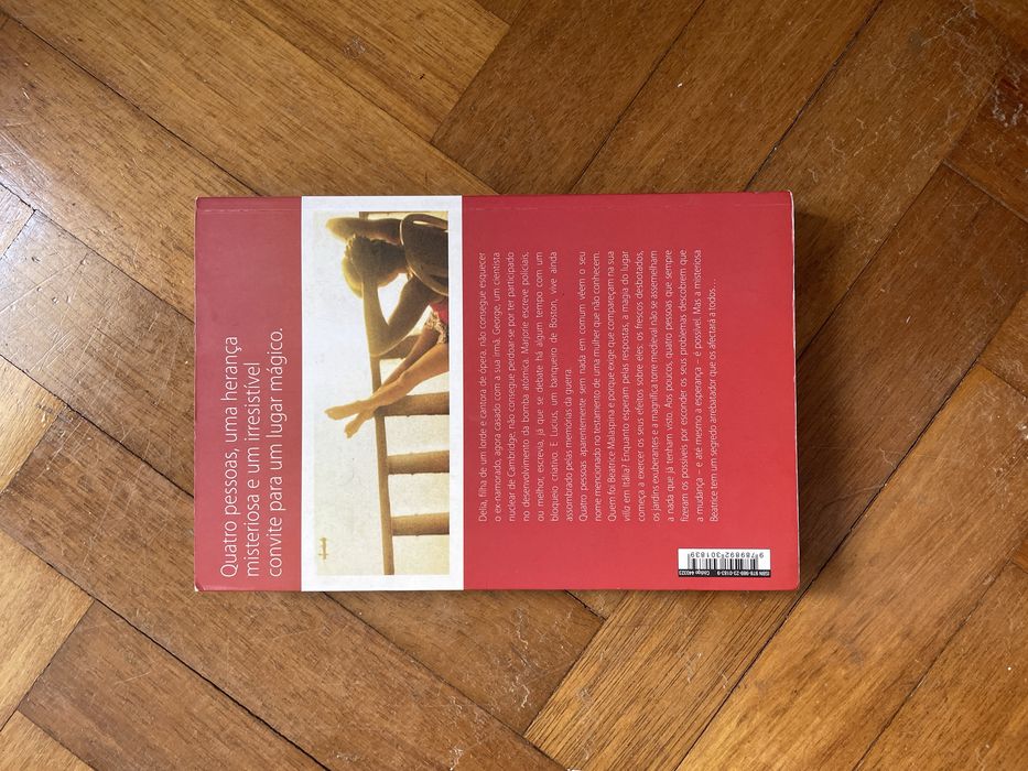 Livro: Uma Villa em Itália de Elizabeth Edmondson