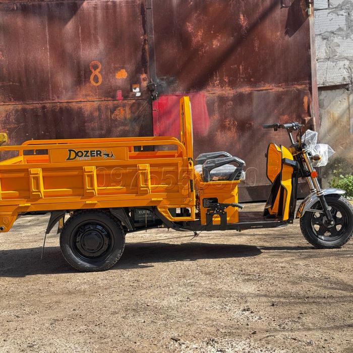 Електричний вантажний трицикл Dozer 1200W