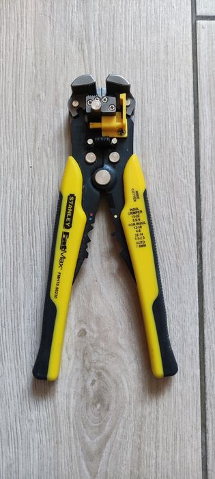 Стрипер для ізоля.ції  к.абеля Stenley