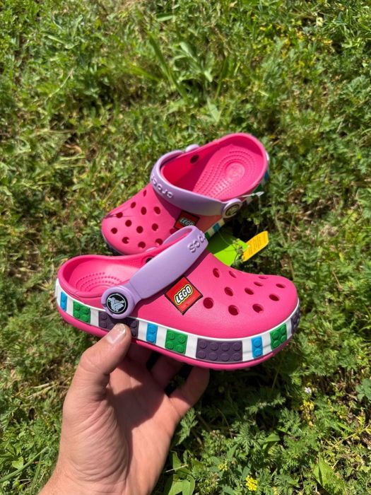 Детские кроксы crocs lego купить дитячі крокси лего жовті , сині