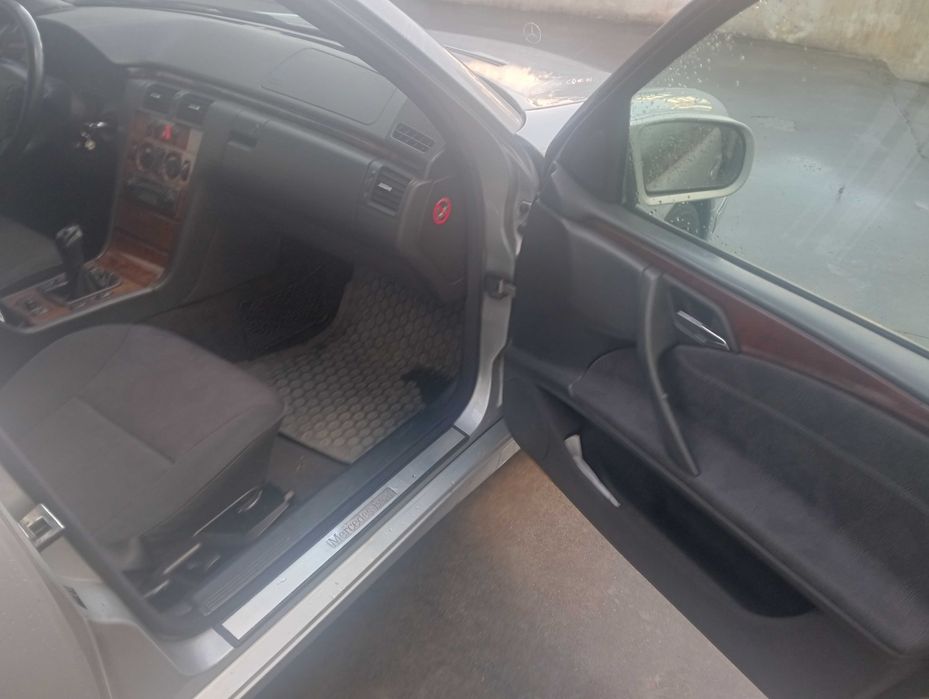 Mercedes e 220 cdi
