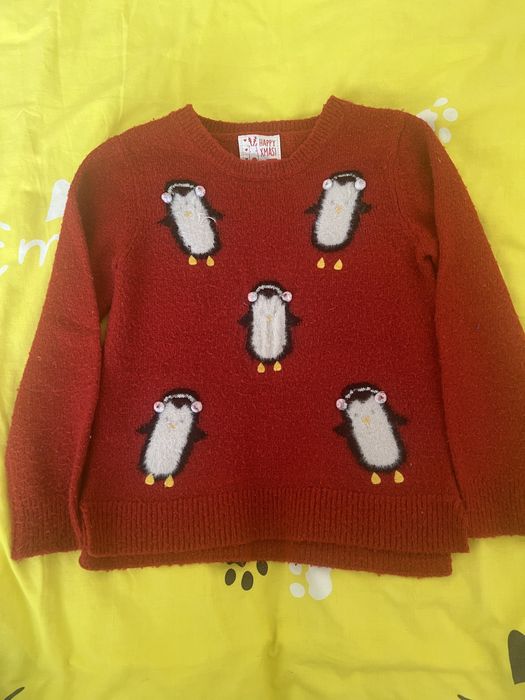 Кофточки для дівчаток.Светрики травка