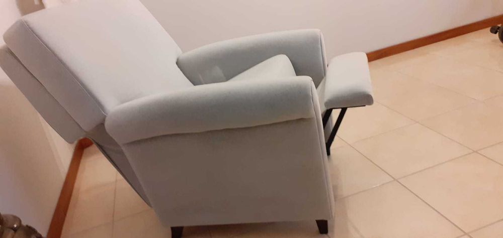 Moveis. Cadeirao de tombar