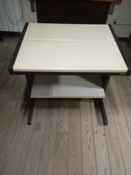 Secretárias de Escritório usadas - 3 unidades