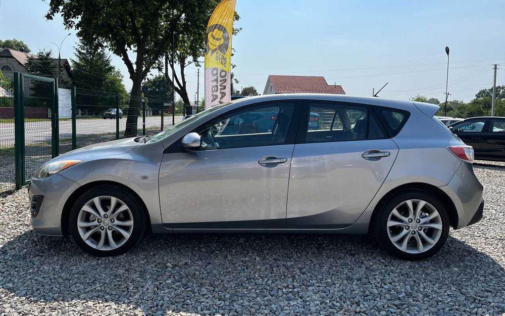Mazda   3   2010
