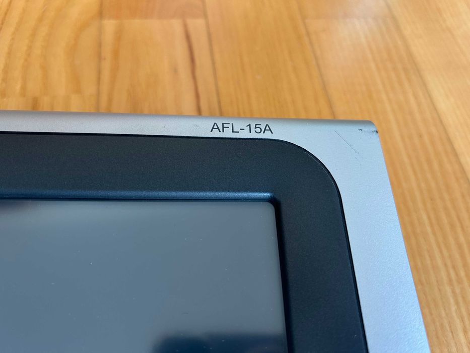 Komputer przemysłowy panelowy iEi model AFL-15A na części.