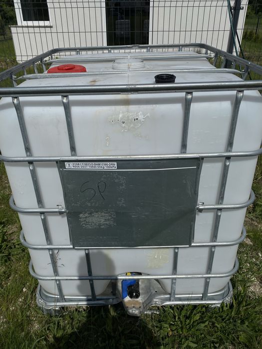 Mauzer 1000l zbiornik