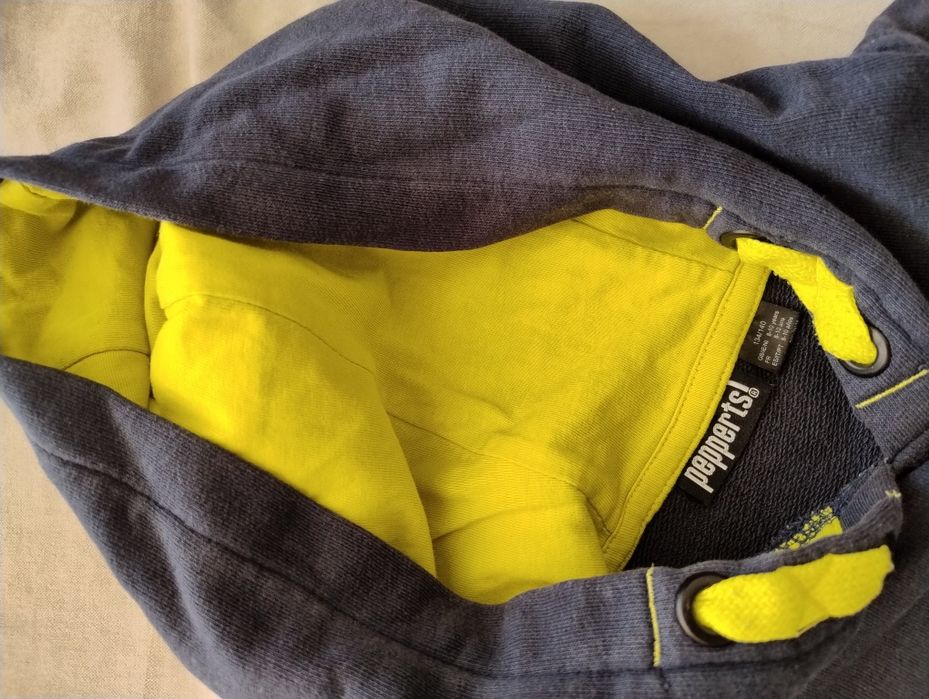 Zestaw bluza, 2 spodenki, podkoszulek z nadrukiem 134