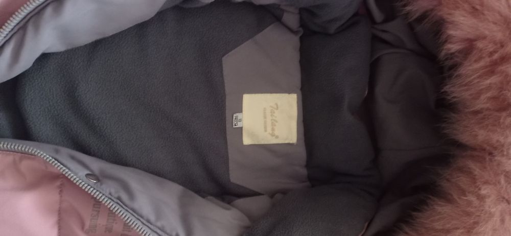 Тепла куртка курточка для дівчинки