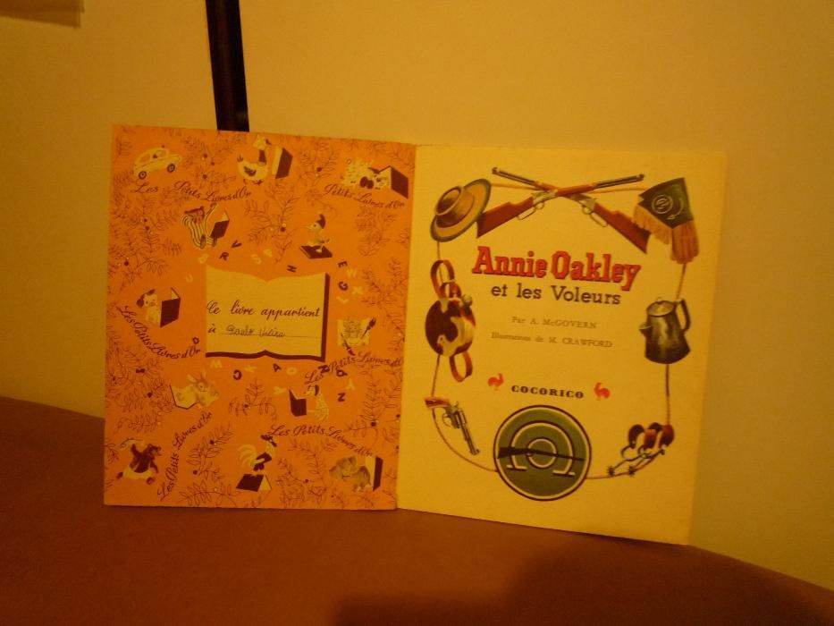 Livro Annie Oakley et les Voleurs