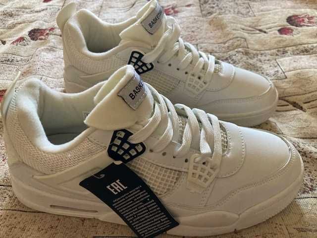 кроссовки    Basket  Air    39  размер