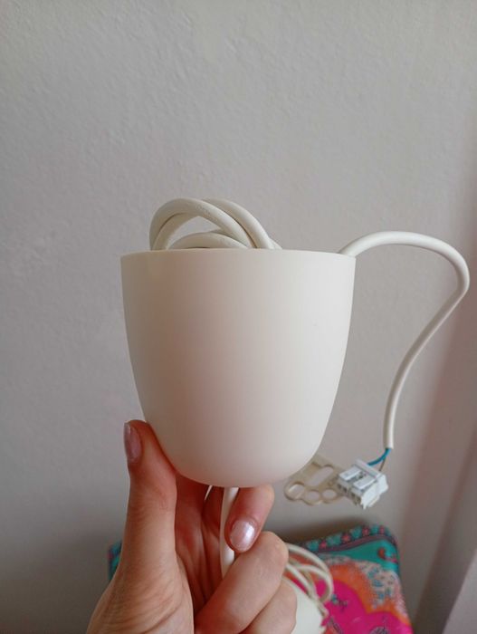 Cabos e bases para candeeiros de teto