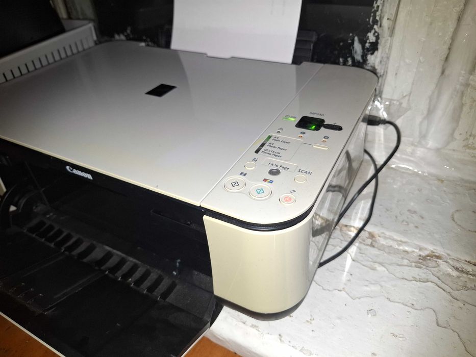 Принтер Canon Pixma MP240