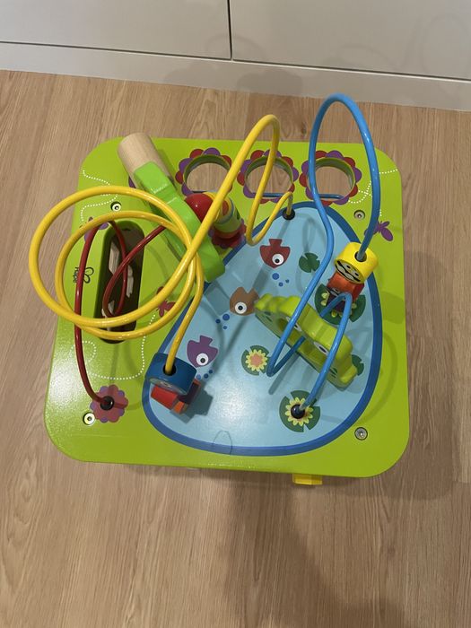 Cubo de atividades Hape, como novo