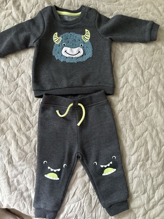 Флисовый костюм Primark 6-9,74 см