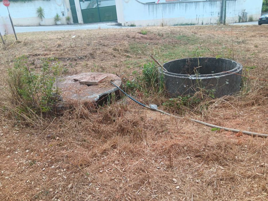 Casa antiga com terreno