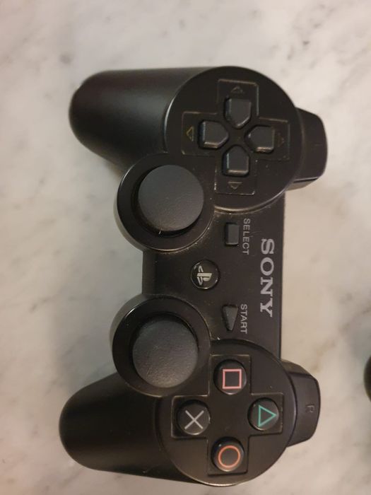 Bundle Playstation 3, com 3 comandos + Guitar Hero Metallica + FIFA 17