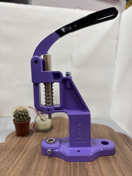 нитки швейні, ниткообрізувачі, преса, кнопки Альфа 10,12.5,15 мм