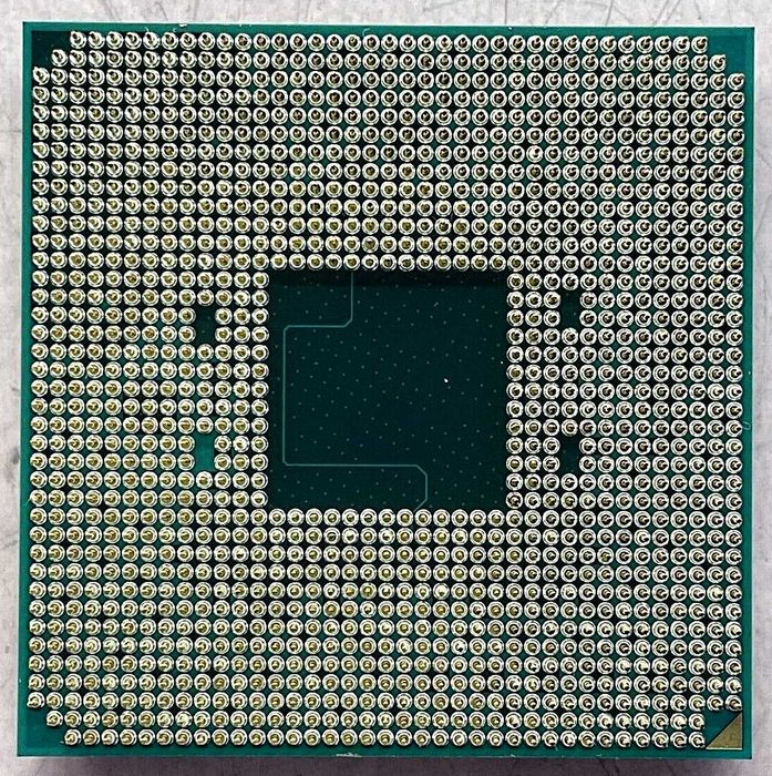 AMD Ryzen 5 PRO 2400GE Radeon Vega 11, AM4, 35 Вт.
