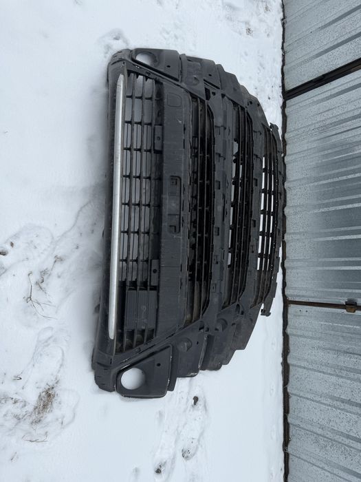 Zderzak przedni przód Toyota Proace