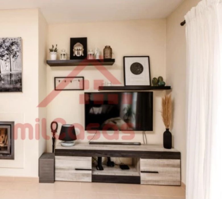 Prateleiras Pretas e Brancas IKEA