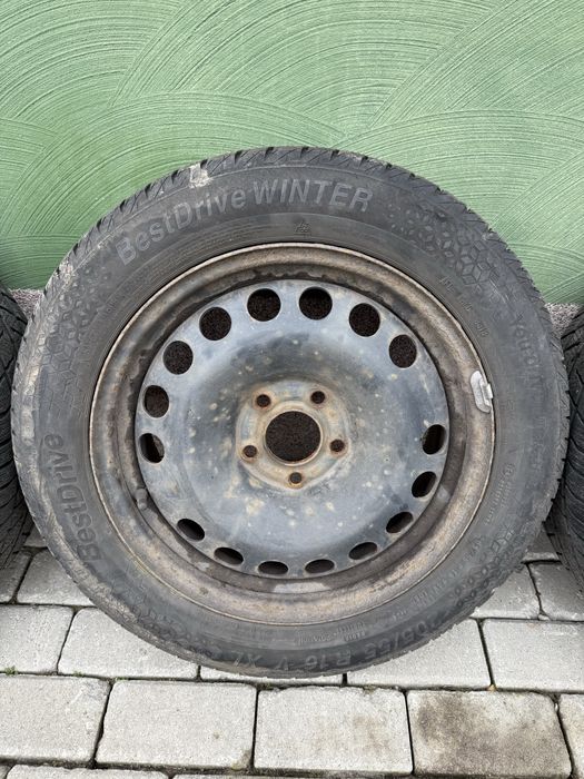 Koła / Opony zimowe 205/55/16 Rozstaw 5x110