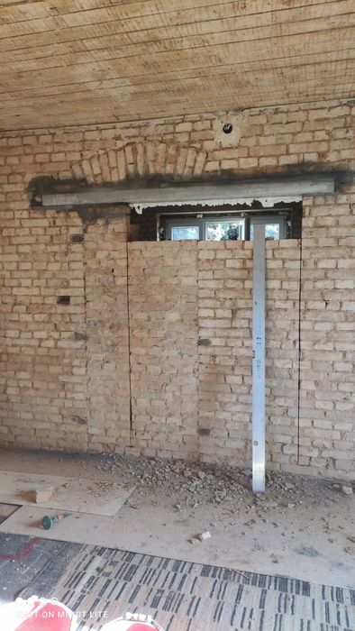 Skuwanie posadzki ,wyburzenia,rozbiórki.