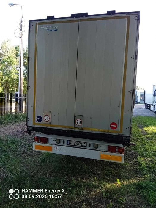 Naczepa plandeka zbrojona Krone