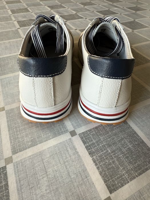 Nowe sneakersy firmy FILIPPO, rozmiar 36