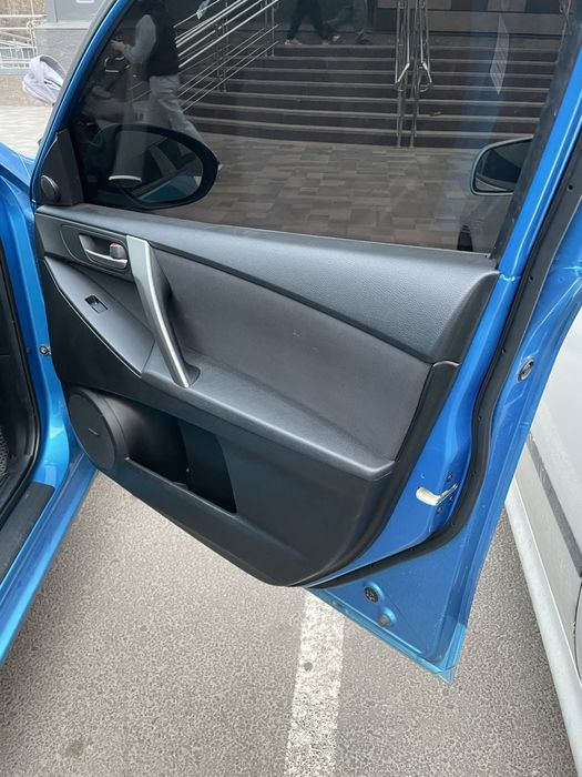 мазда 3 дизель 2011р