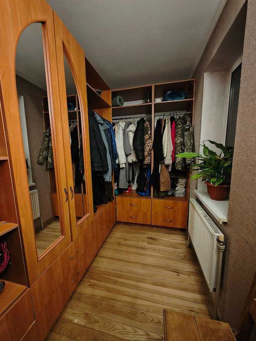 Продам 3-поверховий будинок в Березині 3449