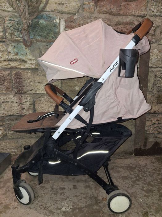 Дитячий візочок Carrello Astra