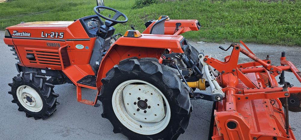 Kubota L1 215 мінітрактор Трактор Японський