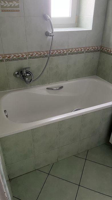 Wanna pod zabudowę  stan bardzo dobry