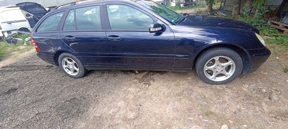 mercedes c klasa 2.2 cdi w203  lak 359 samochód na części